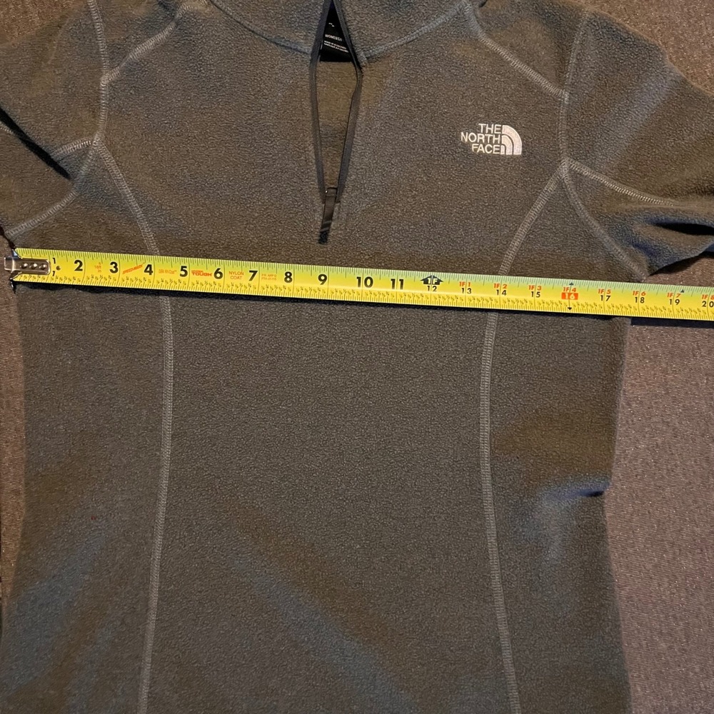 The North Face Womens Fleece 1/4 Zip Pullover Gray Long Sleeve Sweatshirt Size S - Picture 6 of 6